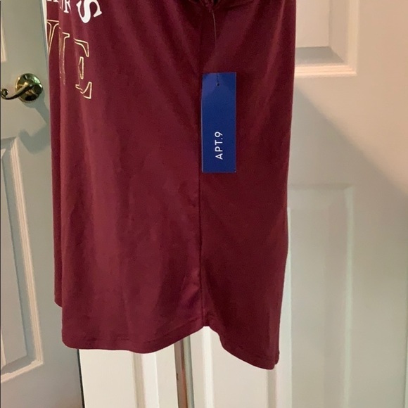 Weekends are for wine v neck tshirt - Picture 4 of 6